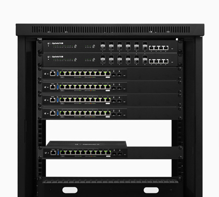 Ubiquiti Networks EdgeRouter 12 ER-12 12-Port Gigabit Router with